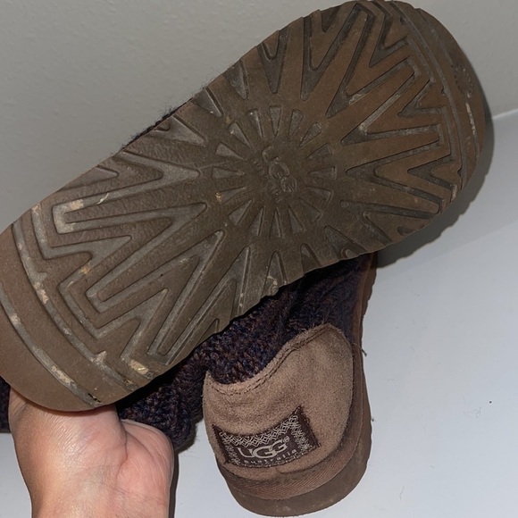 Sweater Knit Uggs Boots/Booties black/brown size 6 - Picture 9 of 16